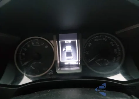 2019 Toyota Tacoma Sr5 V6 z USA, uszkodzony, nr VIN 5TFSZ5AN5KX175005